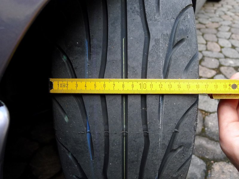 neu (Andere).JPG (183.03 KiB) 186206 mal betrachtet Nankang NS-2R 185/60 R14