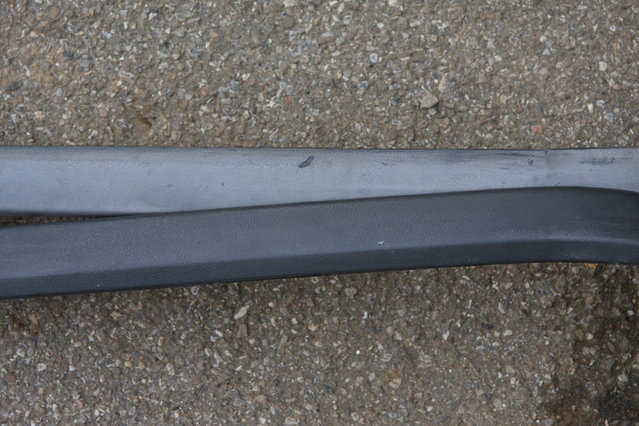 cors396.JPG (487.23 KiB) 75056 mal betrachtet Schutzlippe von der Front vorher und nachher