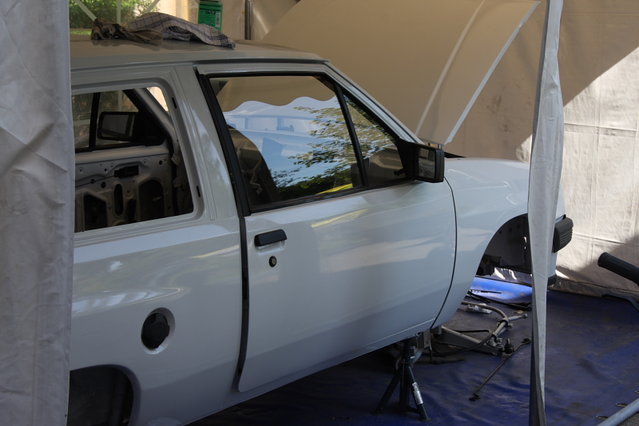 cors406.JPG (345.02 KiB) 51234 mal betrachtet Fenster und Spiegel sind drinne!